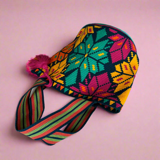Wayuu Tote blue green pink star of life