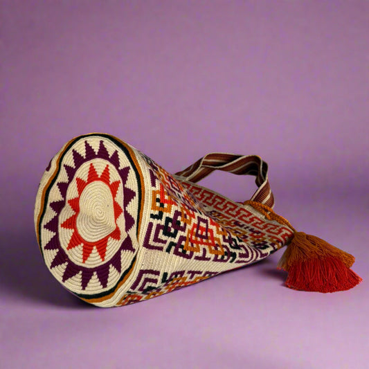 Wayuu Tote laying on the ground