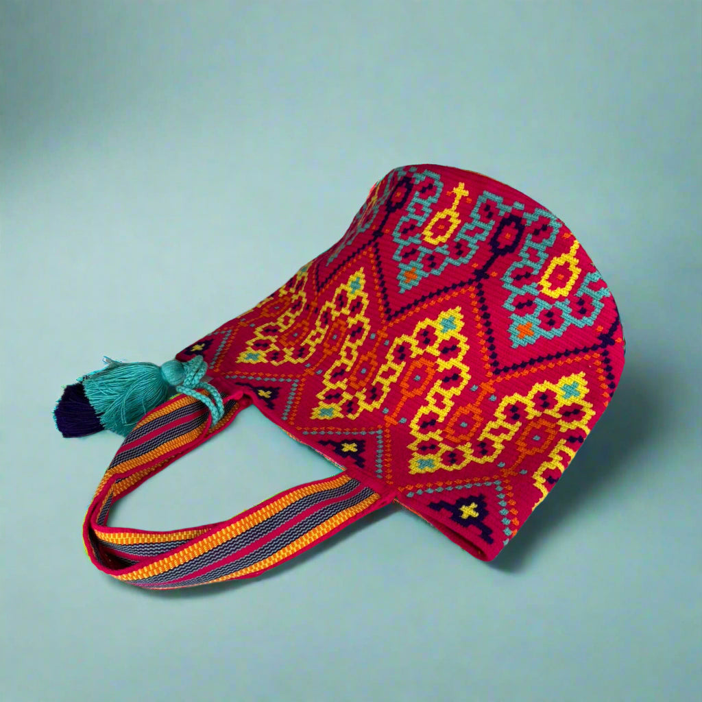 Wayuu Tote fuscia yellow blue journey