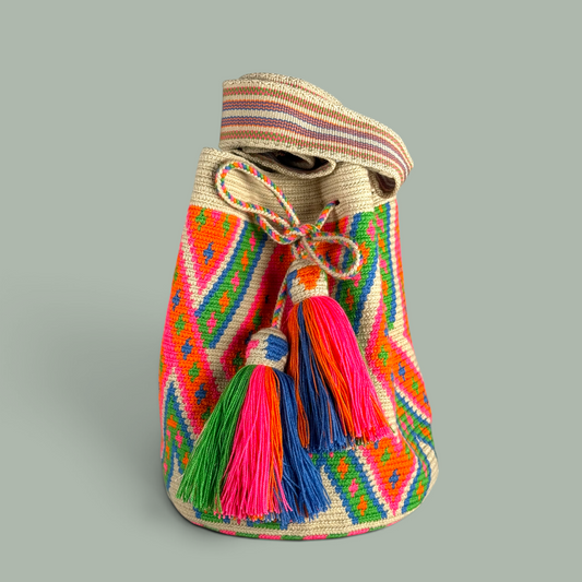 Mochila · Natural Neon Pink Green Diamond Pathways