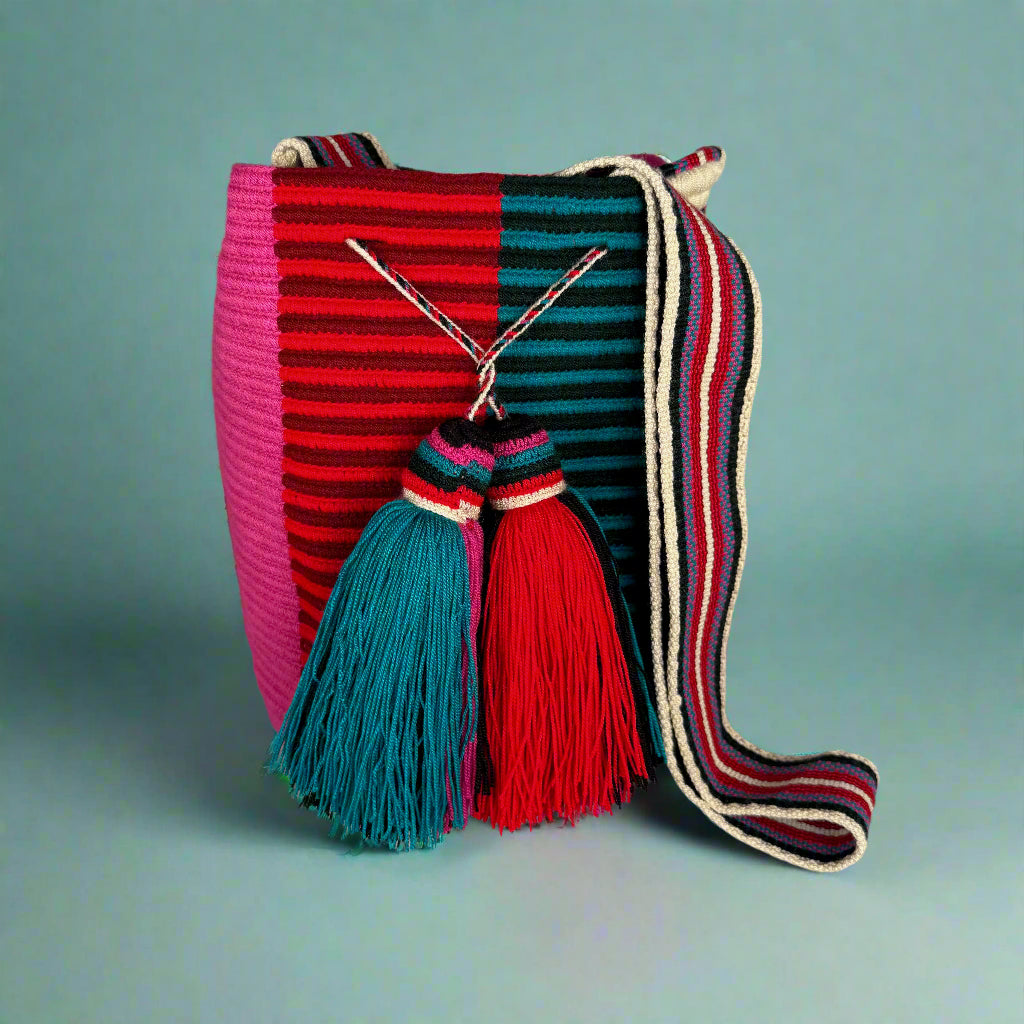 Wayuu Shoulder bag red pink green black ivory