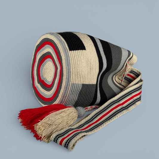 Mochila · Natural Grey & Red Squares