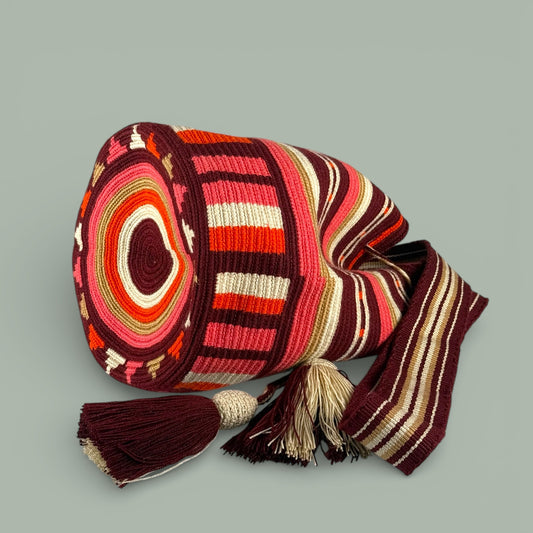 Mochila · Burgundy Latte & Pink Lines