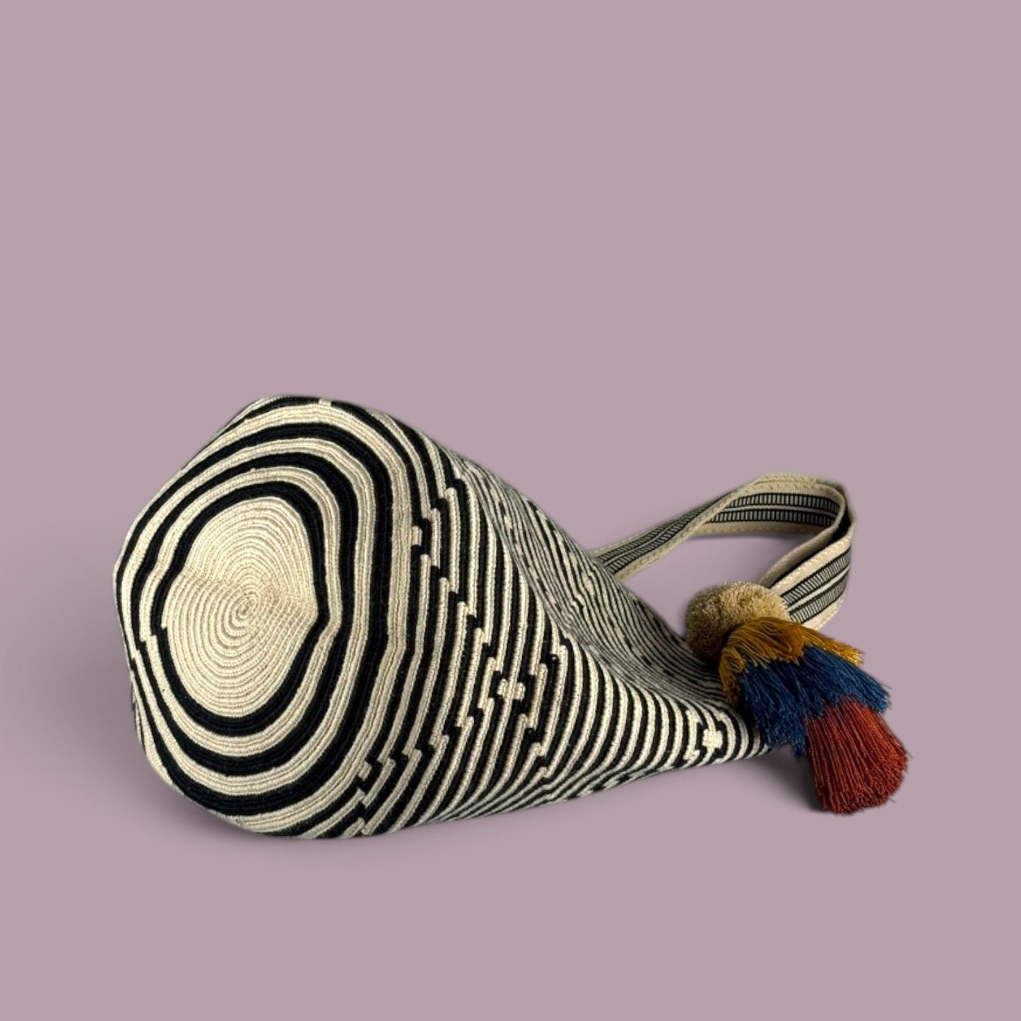 Tote • Natural Black Linear Diamonds