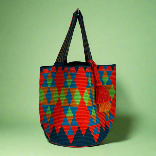 Wayuu Tote red blue green diamonds 