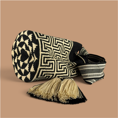 Mochila · Black Natural Labyrinth