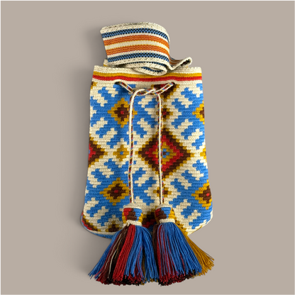 Mochila · Natural Blue Red Crossing Diamonds