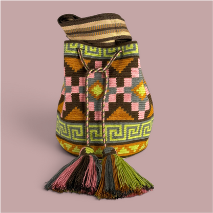 Mochila · Brown Pink Diamonds Lime Labyrinth