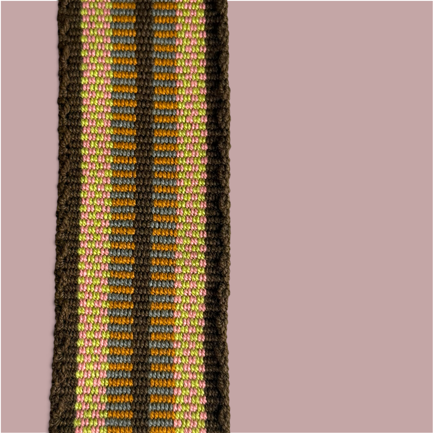 Mochila · Brown Pink Diamonds Lime Labyrinth