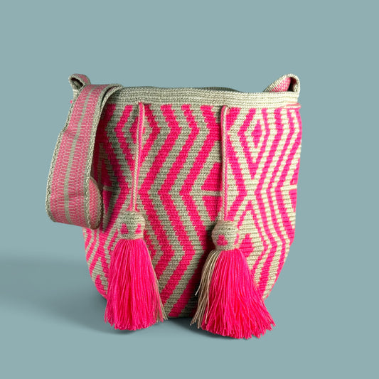 Mochila · Natural Neon Pink Diamond Paths