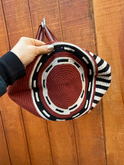 Wayuu Tote brown black ivory straps