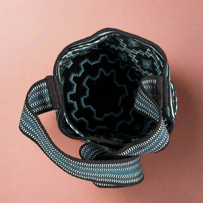 Wayuu bag inside