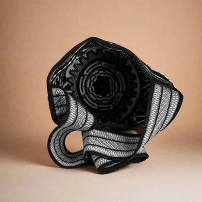 Wayuu Shoulder bag black silver diamond connections