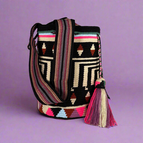 Wayuu shoulder bag black ivory brown pink – Laka Chaka