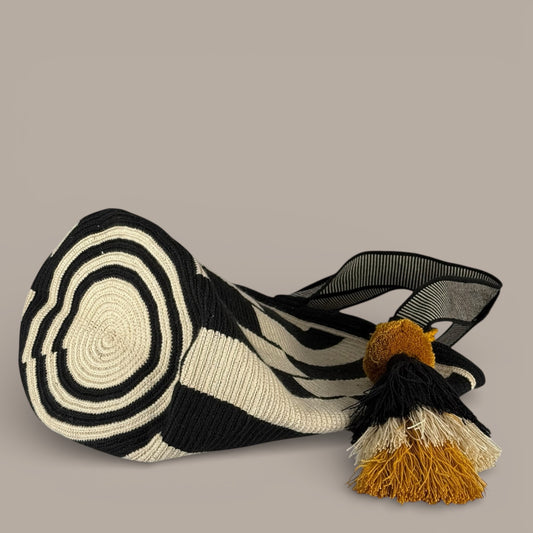 Tote · Black Natural Offset Bands