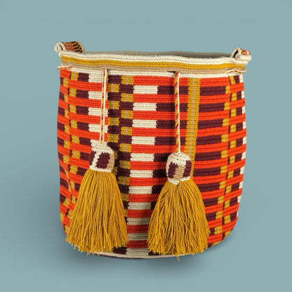 Mochila · Orange Pathways