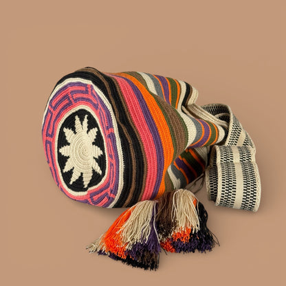 Mochila · Natural Pink Earthy Rings