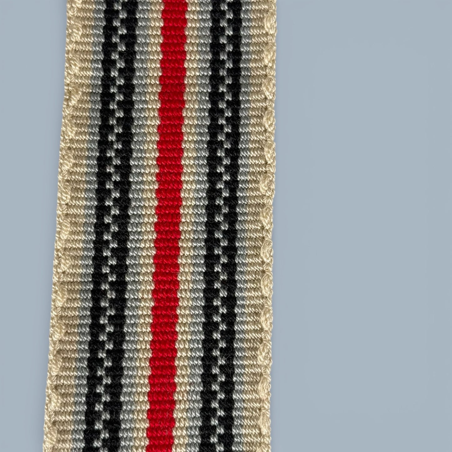 Mochila · Natural Grey & Red Squares