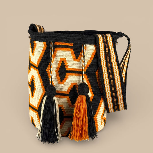 Mochila · Black & Mustard Sculpted Curve