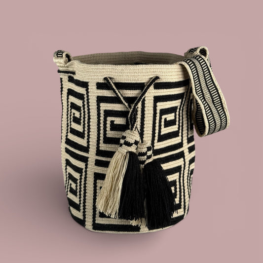 Mochila · Natural Black Labyrinth