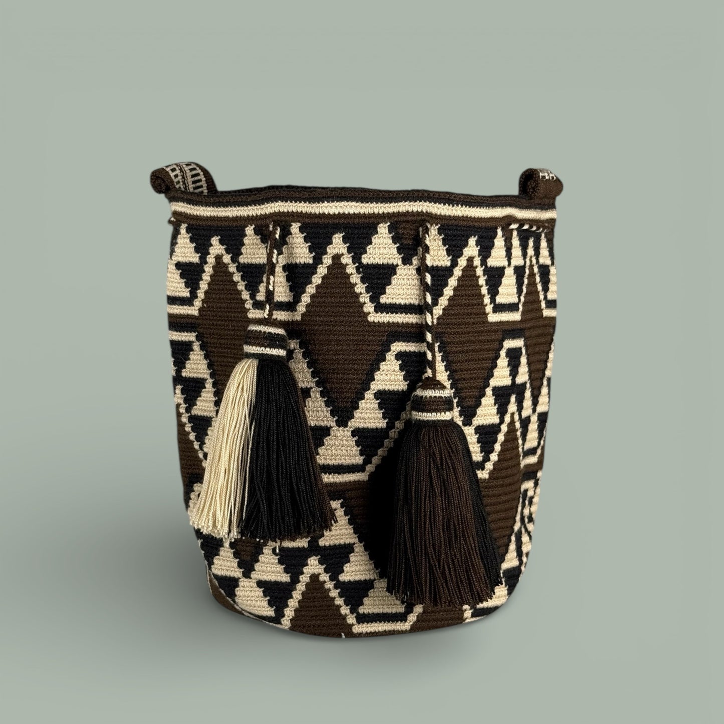 Mochila · Black Brown Protection Symbol