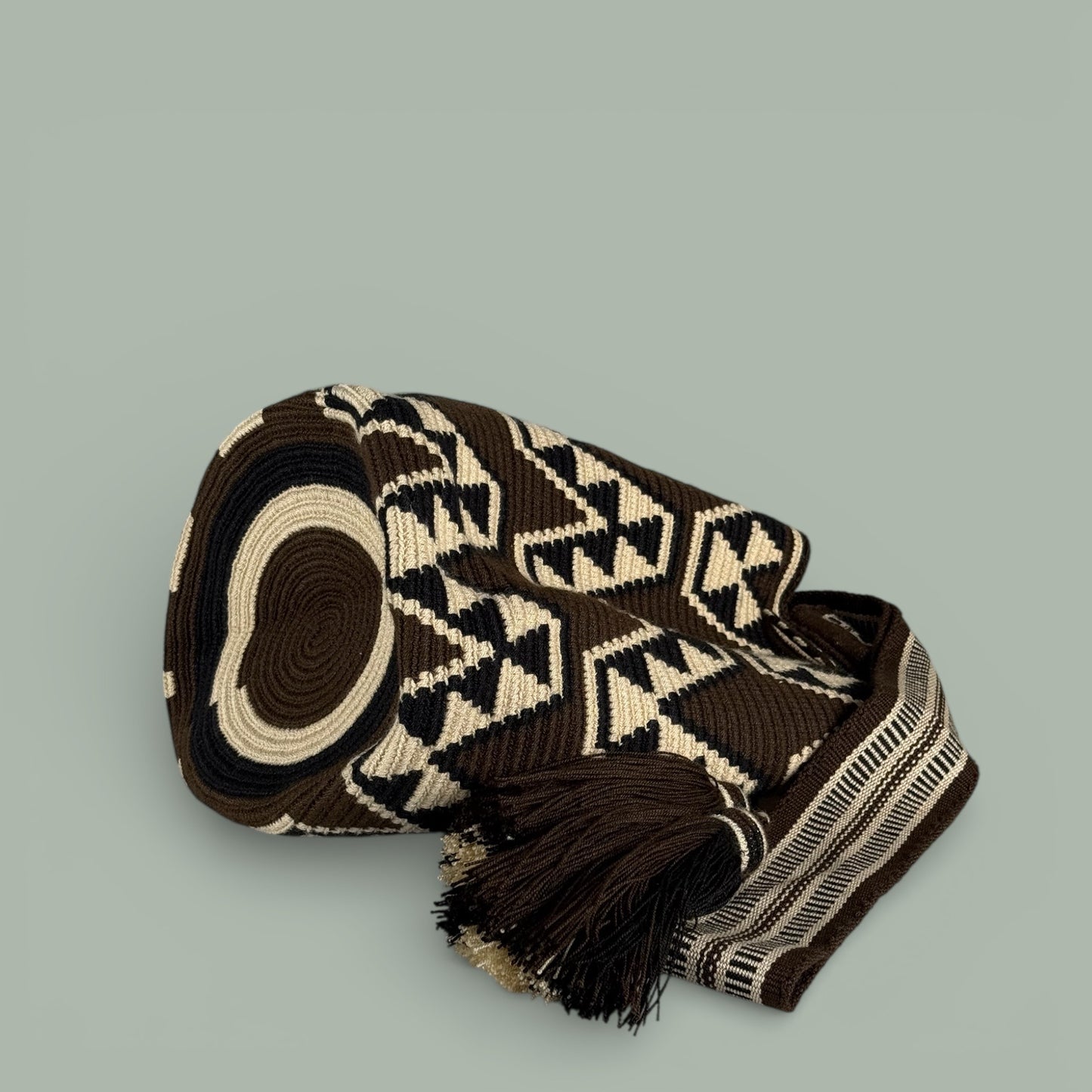 Mochila · Black Brown Protection Symbol