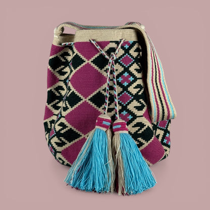Wayuu shoulder bag fucsia ivory black celste