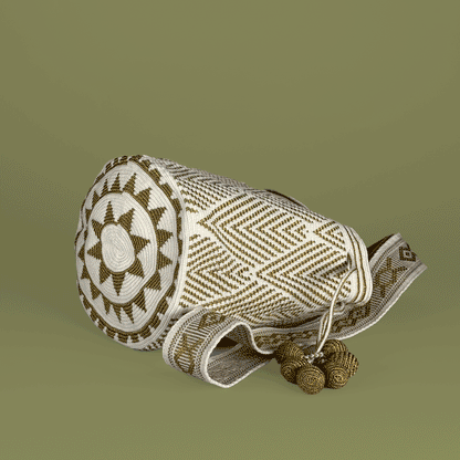 Wayuu Shoulder bag white gold line diamonds